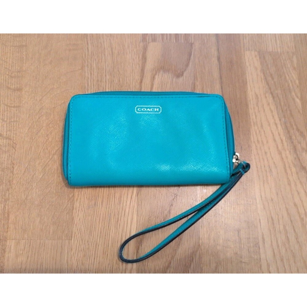 Coach Vintage Turquoise CardHolder Wallet Wristlet Excellent Condition Y2K 6x3.5